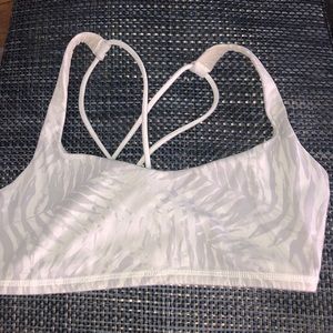 lululemon sports bra size 8